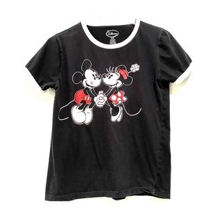 ☘️Disney Mickey and Minnie T-shirt Size XL